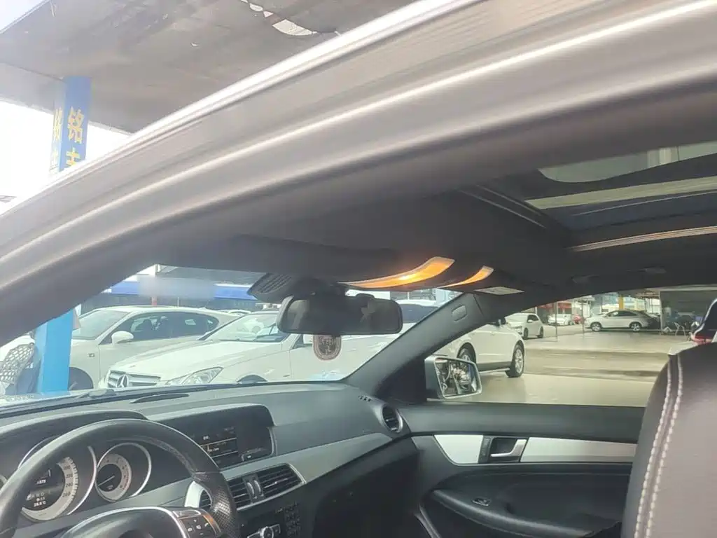 Mercedes-Benz C-Class (Import) — миниатюра 18