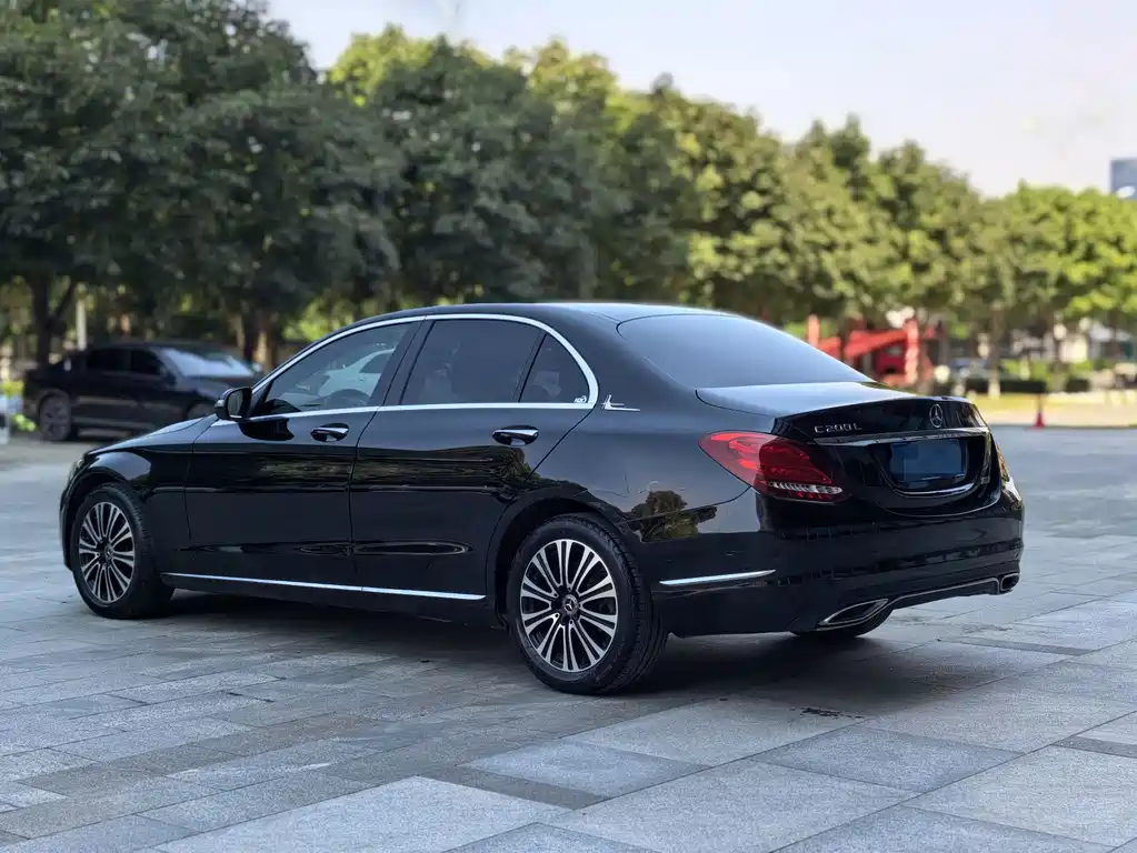Mercedes-Benz C-Class — миниатюра 7