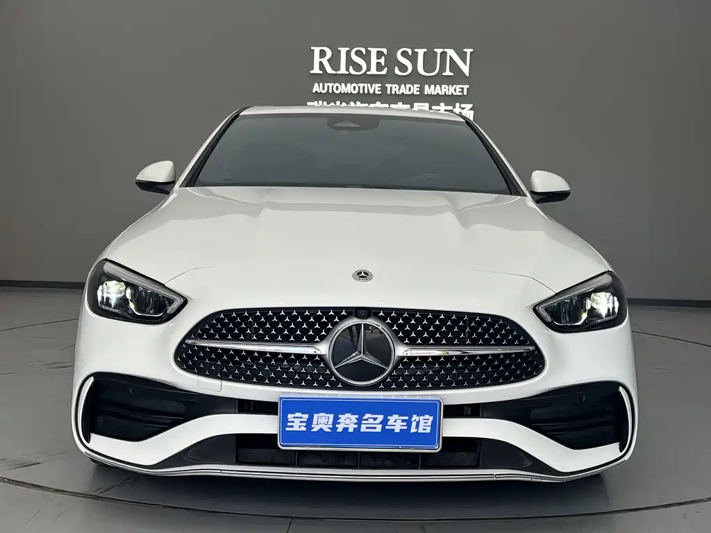 Mercedes-Benz C-Class — миниатюра 2