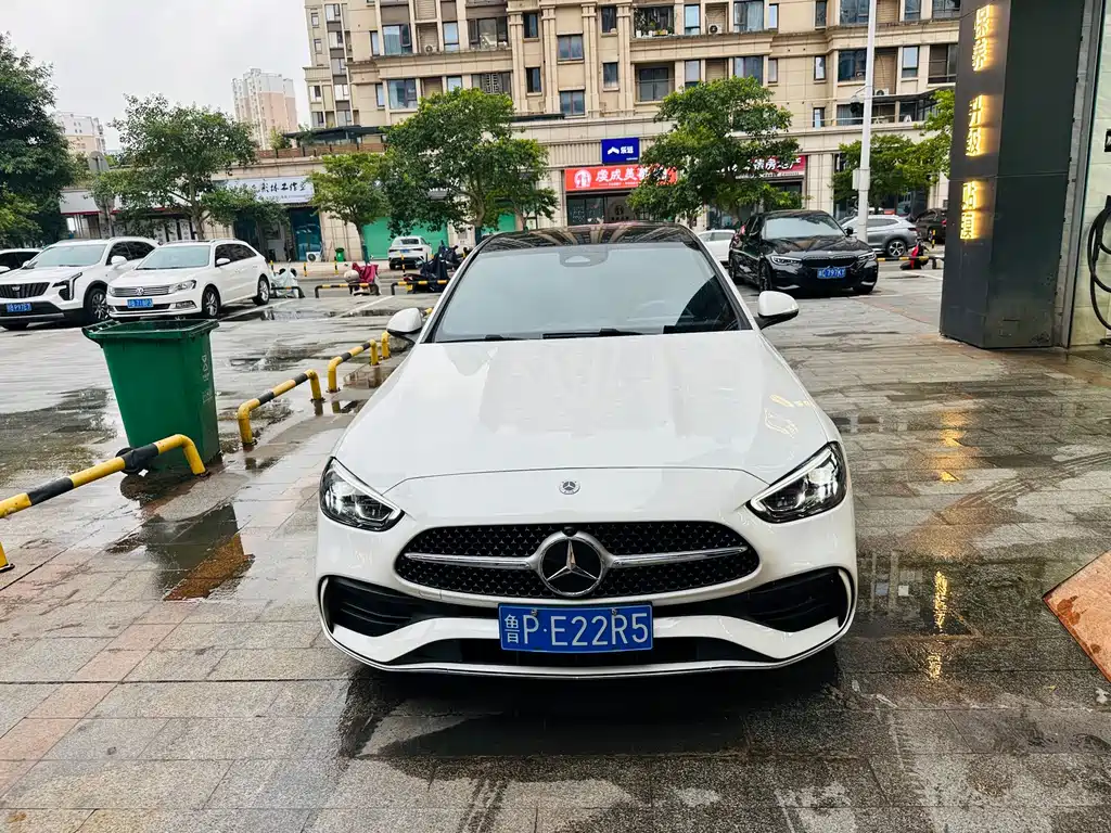 Mercedes-Benz C-Class — миниатюра 2