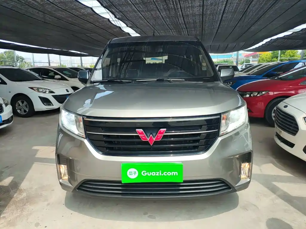 Wuling Hongguang PLUS — миниатюра 3