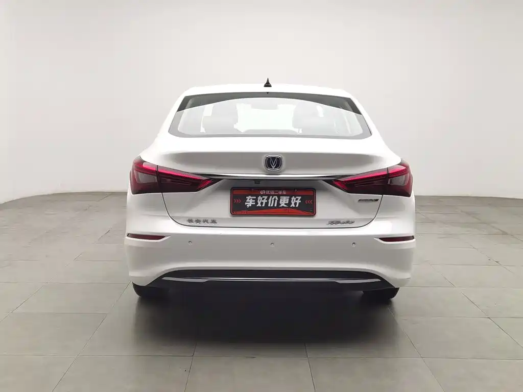 Changan Eado — миниатюра 4