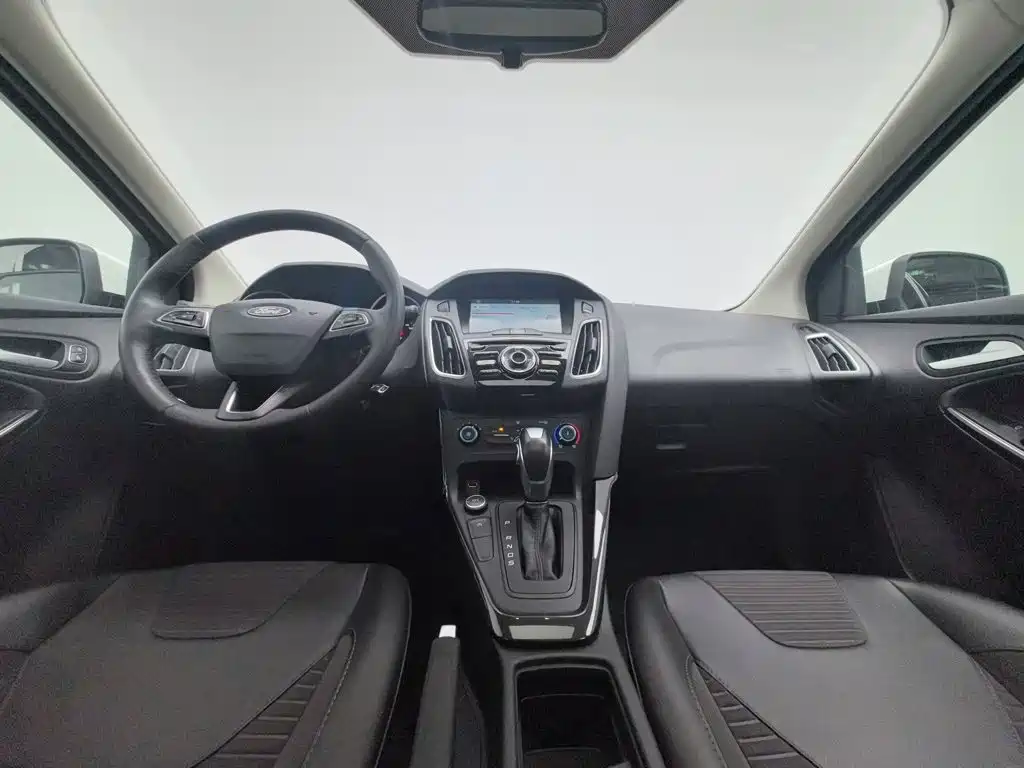 Ford Focus — миниатюра 5