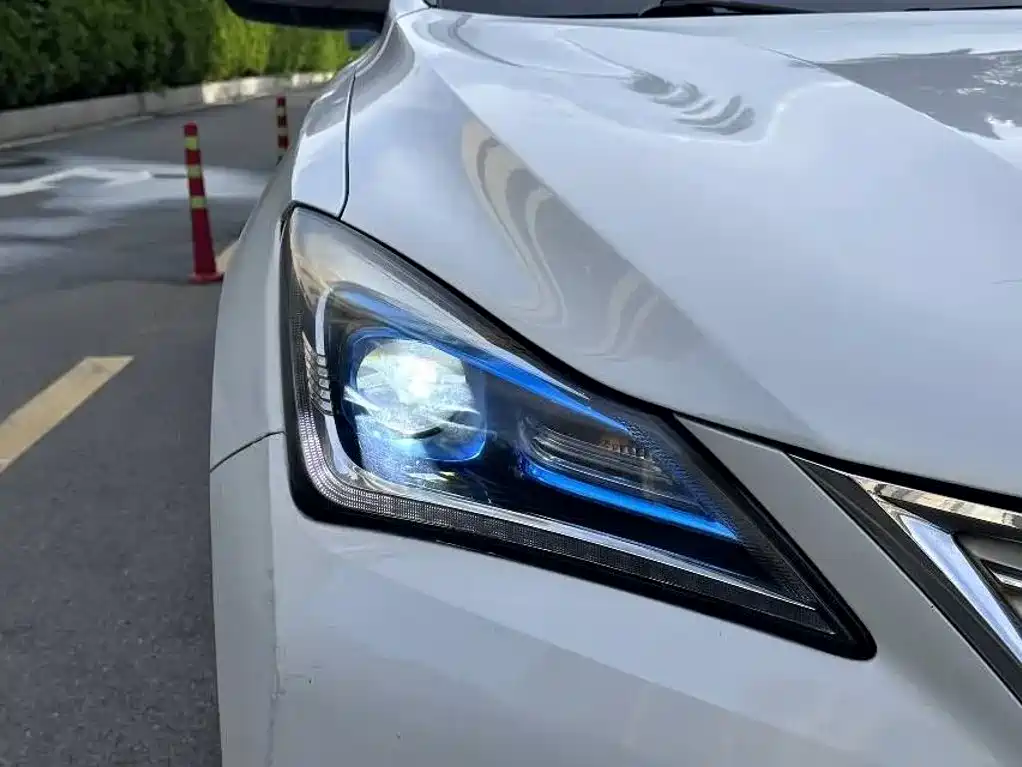 Changan Eado New Energy — миниатюра 8
