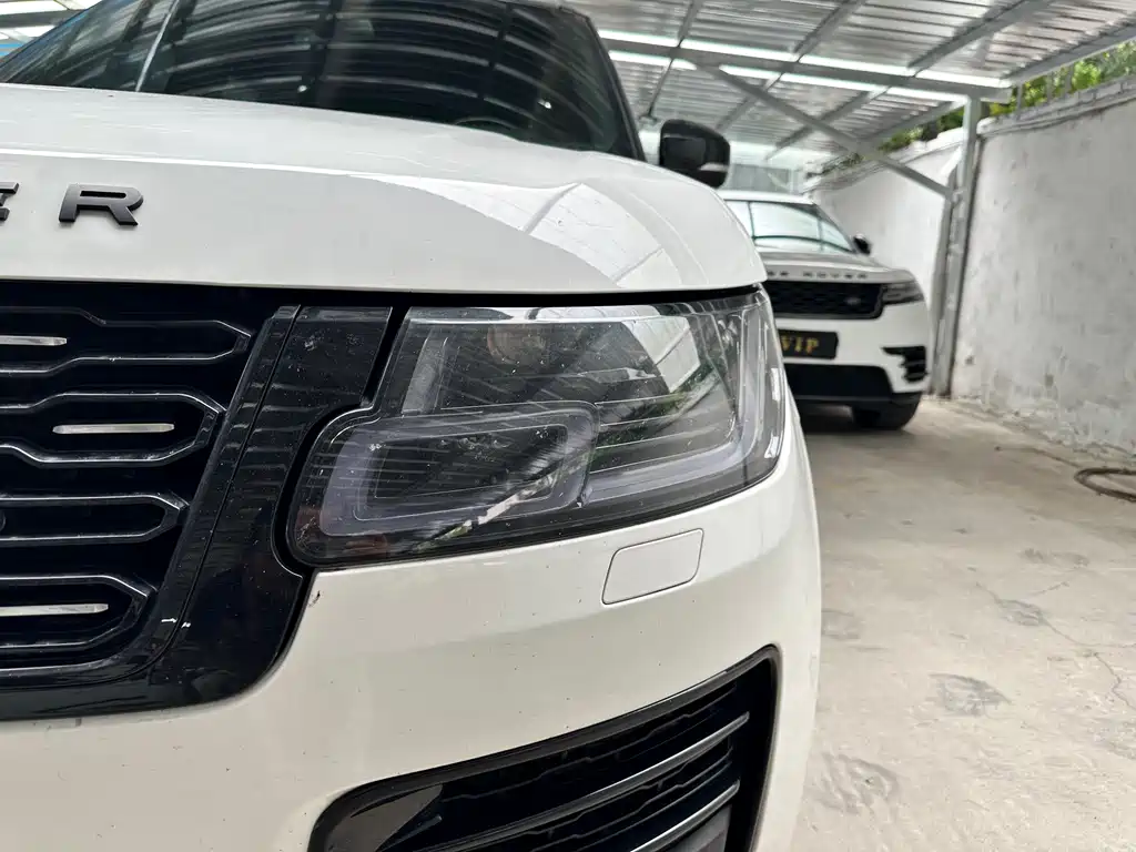 Land Rover Range Rover — миниатюра 16