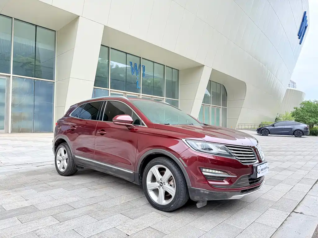 Lincoln MKC — миниатюра 3