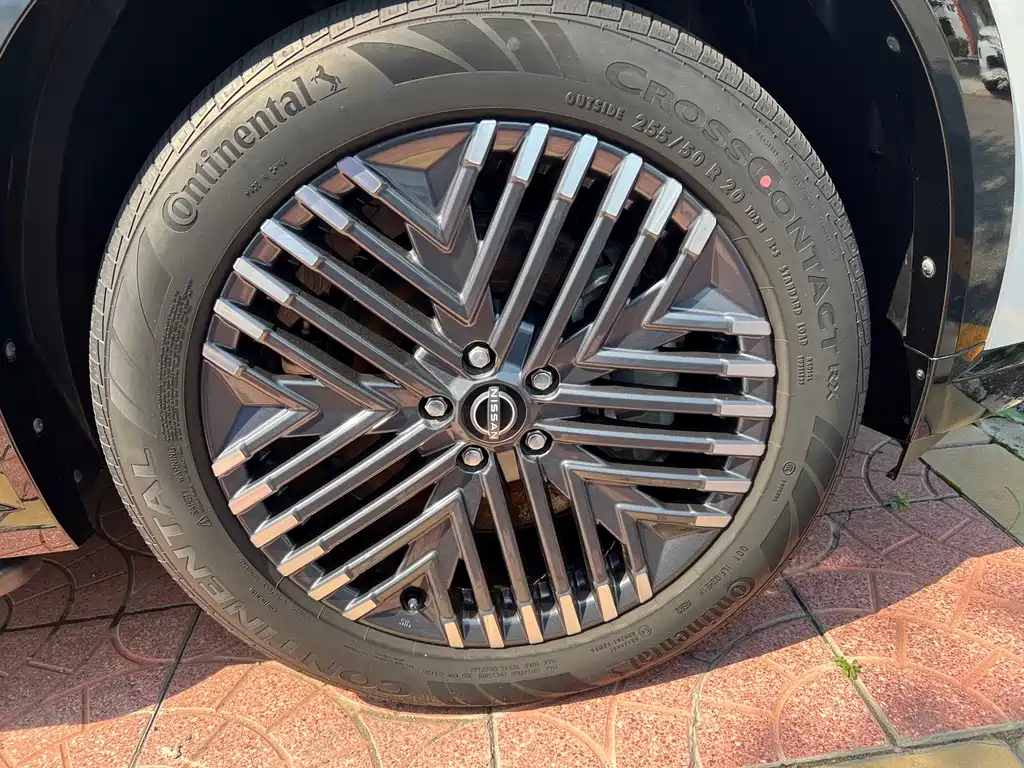 Nissan Teramont — миниатюра 14