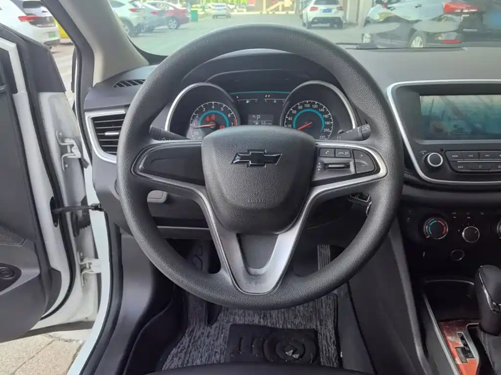Chevrolet Cavalier — миниатюра 11