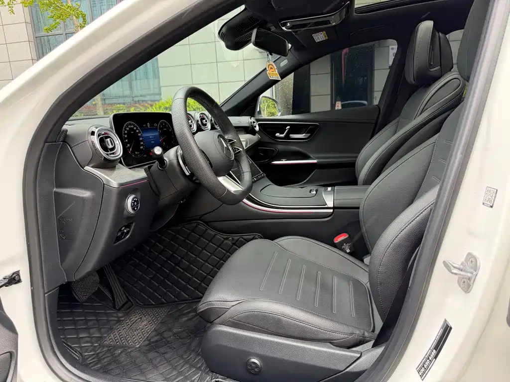 Mercedes-Benz C-Class — миниатюра 5
