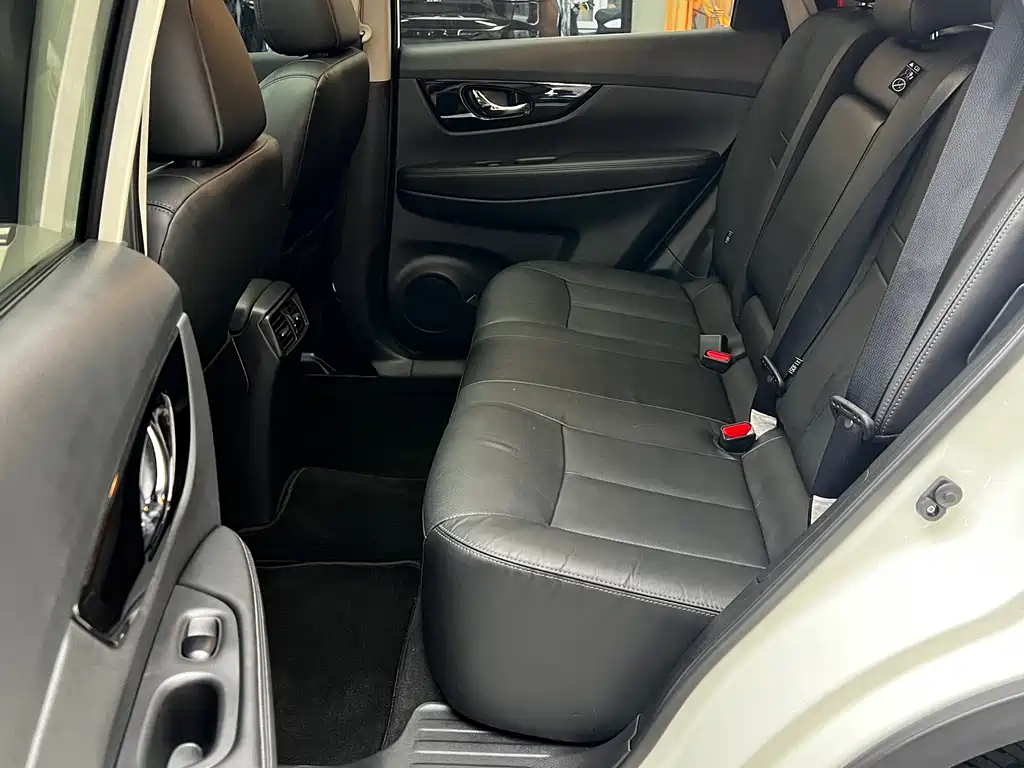 Nissan X-Trail — миниатюра 19