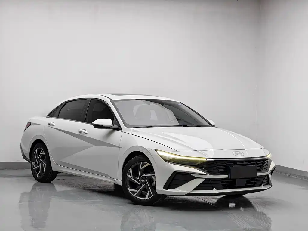 Hyundai Elantra — миниатюра 3