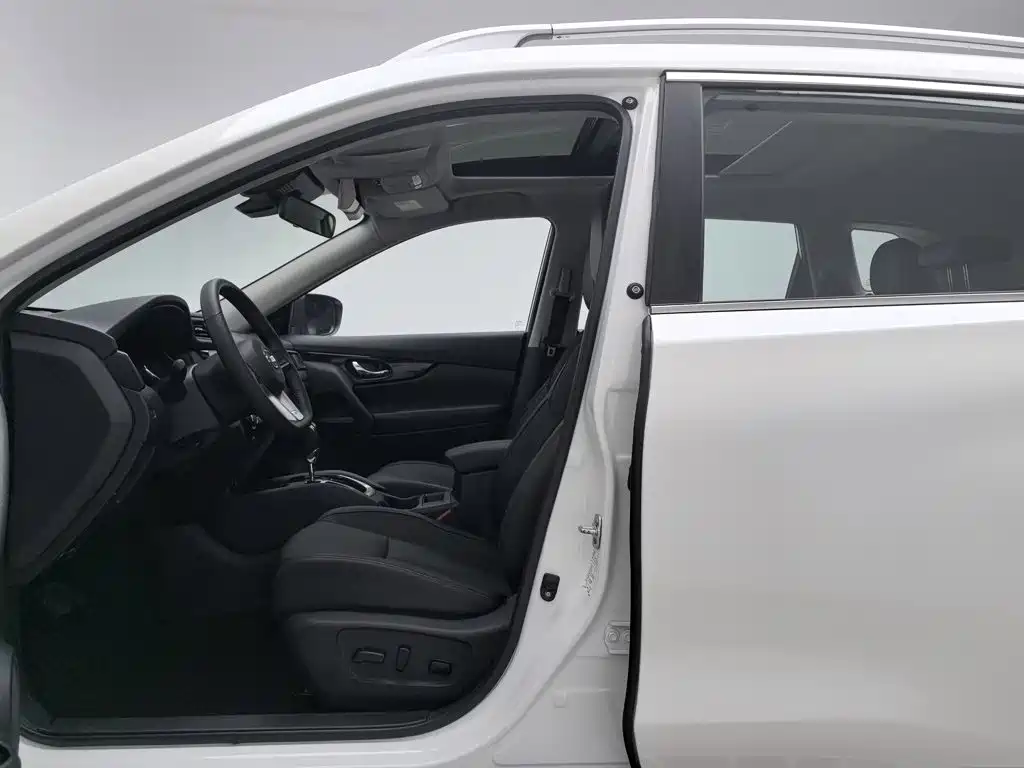 Nissan X-Trail — миниатюра 10