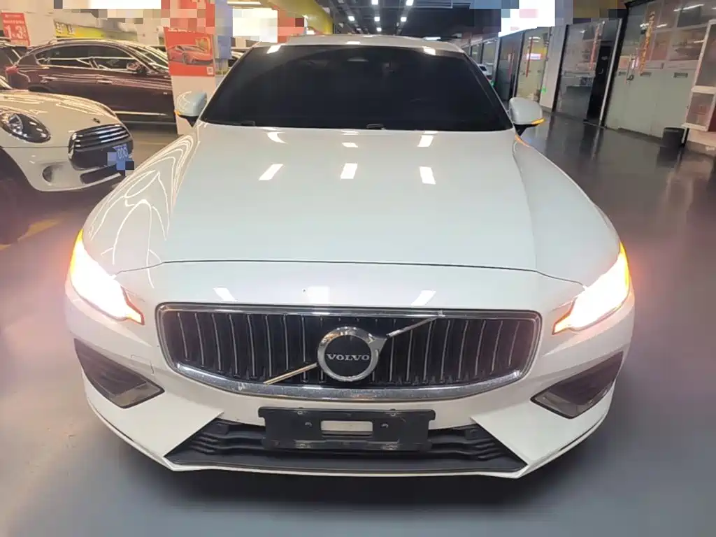 Volvo S60 — миниатюра 3