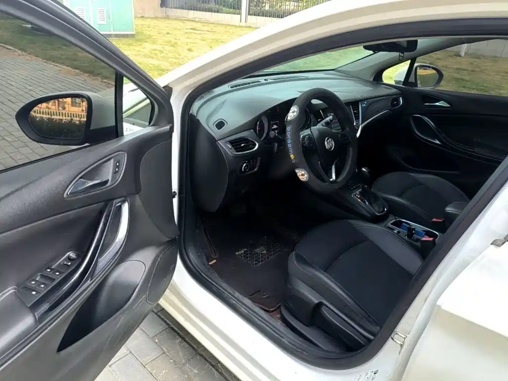 Buick Verano — миниатюра 16