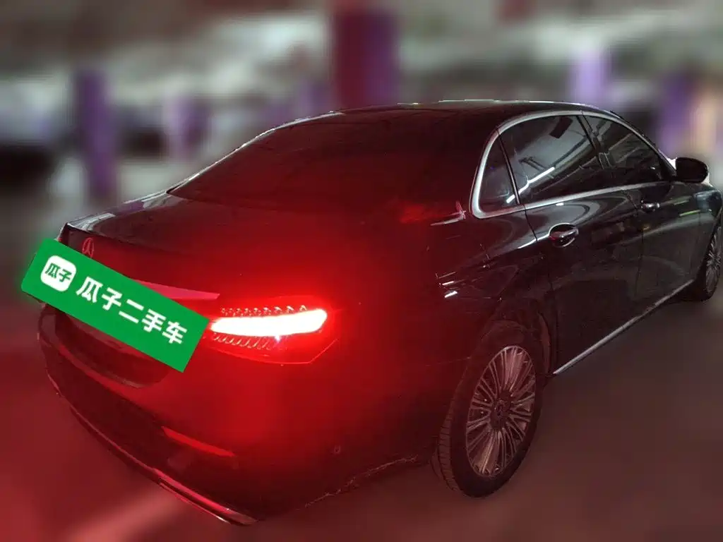 Mercedes-Benz E-Class — миниатюра 6