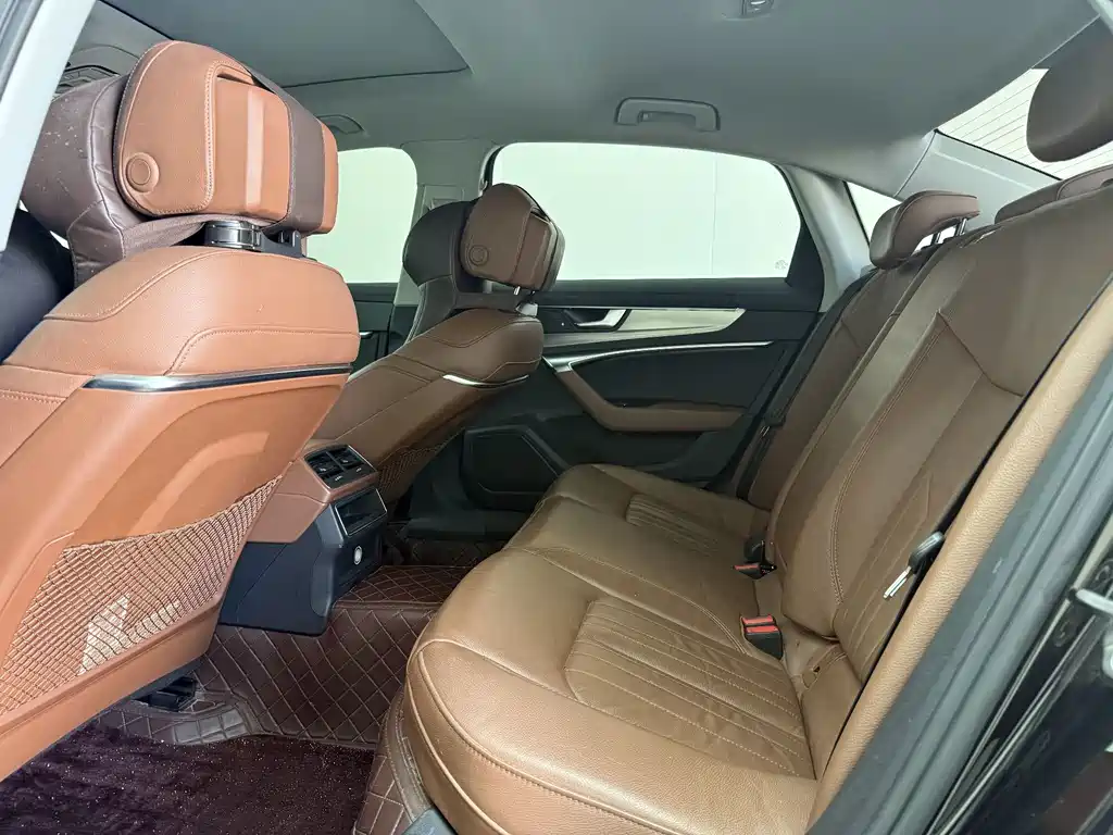 Audi A6L — миниатюра 10