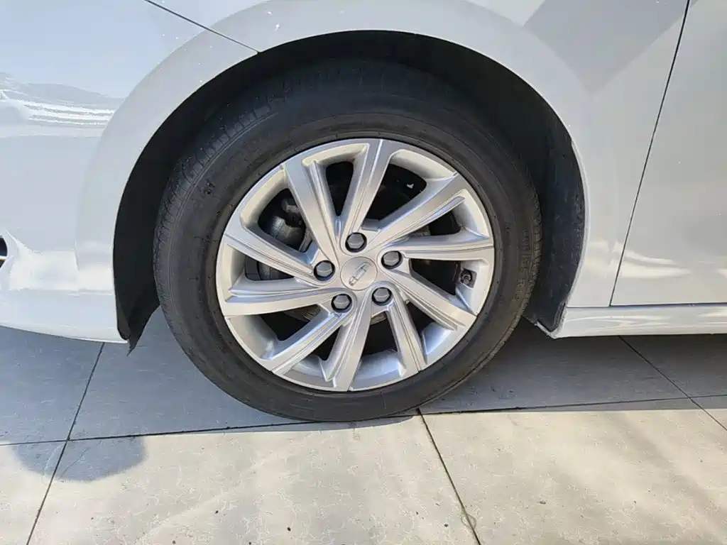 Geely Binrui — миниатюра 23