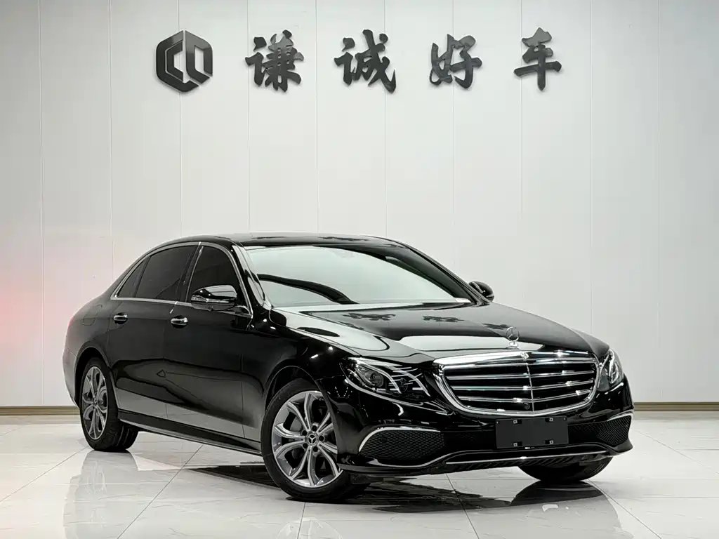 Mercedes-Benz E-Class — миниатюра 3