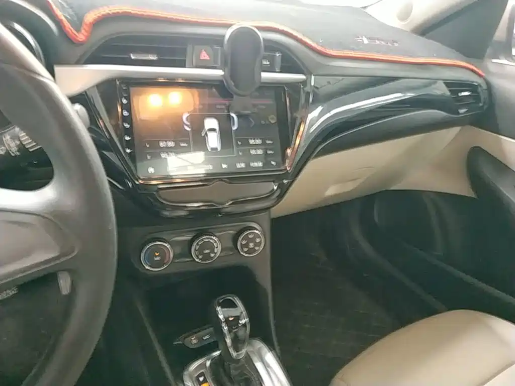 Buick Excelle — миниатюра 13