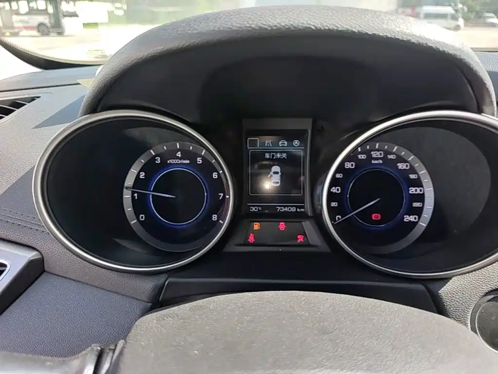 Changan Eado XT — миниатюра 12