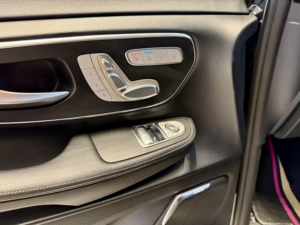 Mercedes-Benz V-Class — миниатюра 3