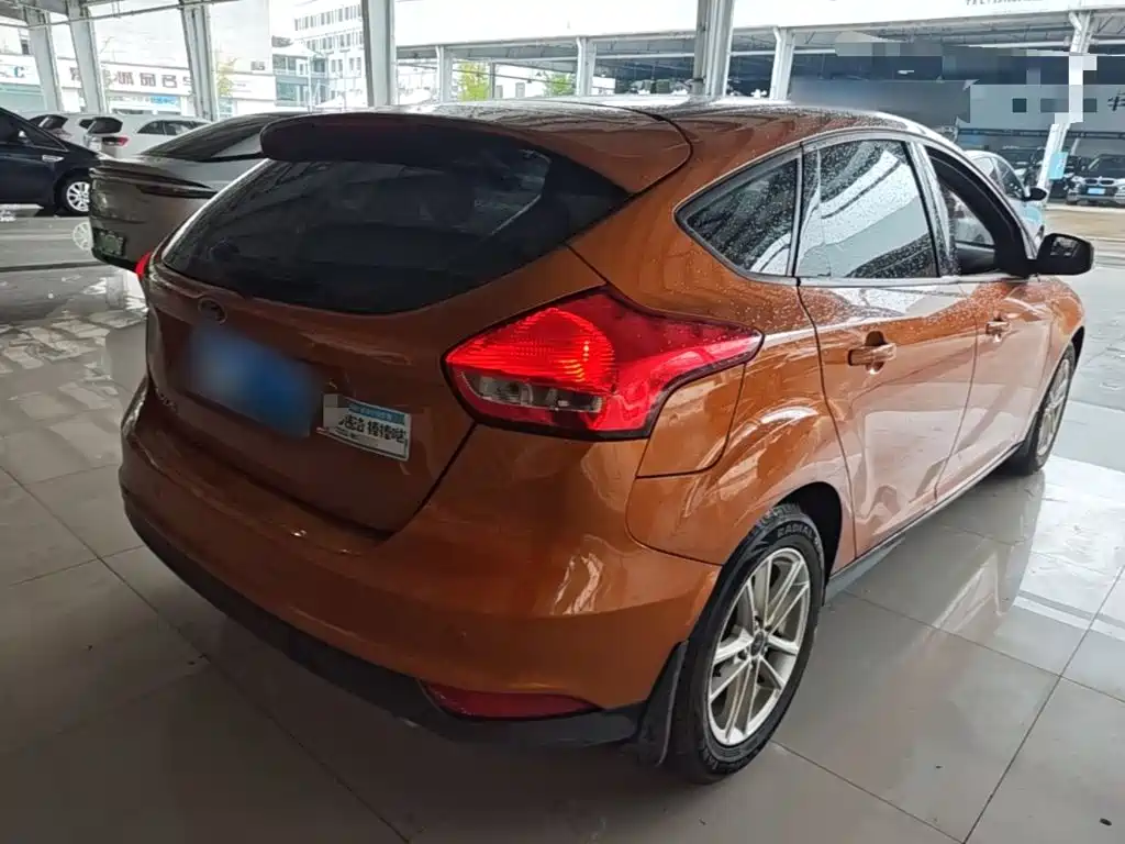 Ford Focus — миниатюра 7