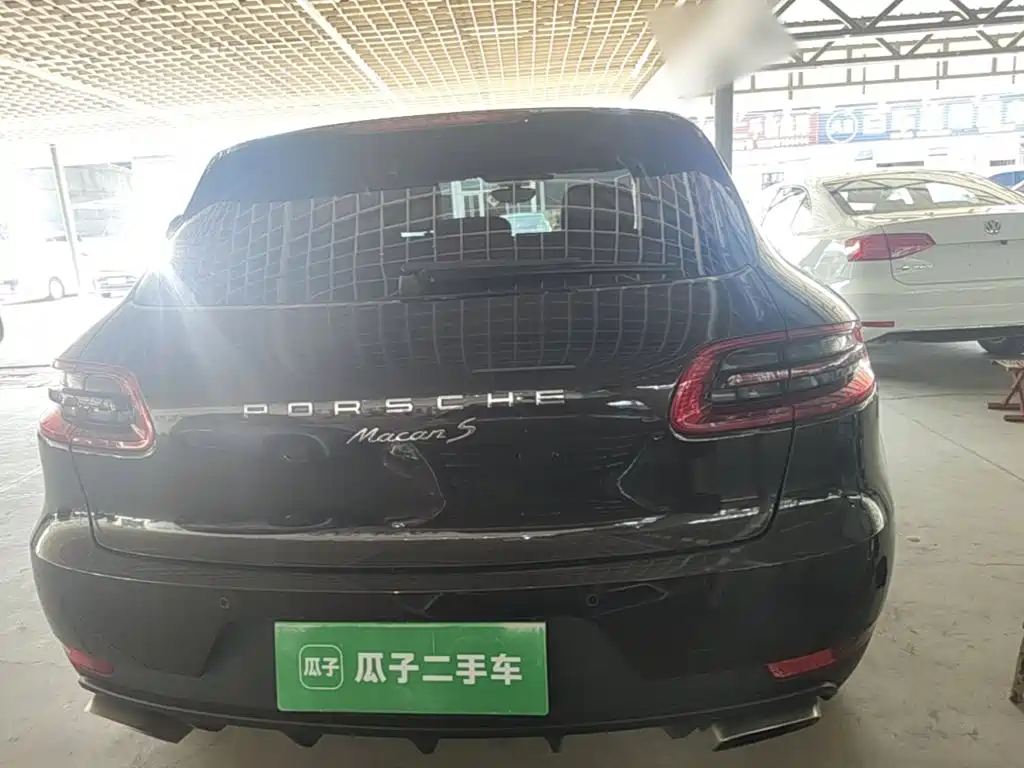 Porsche Macan — миниатюра 6