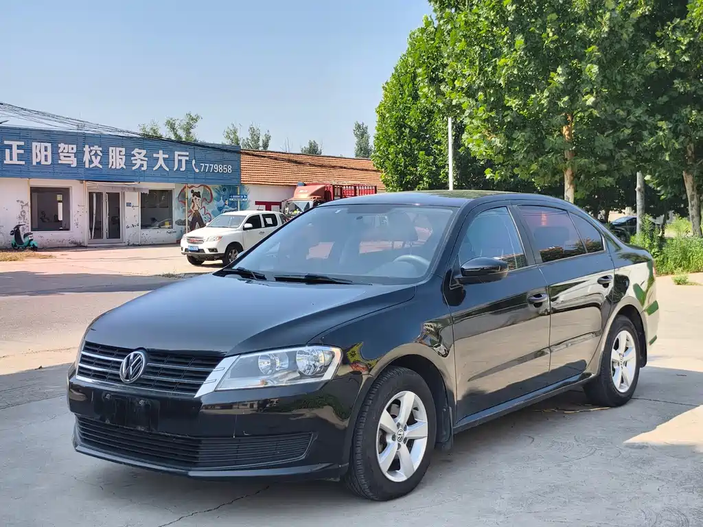 2015 Volkswagen Lavida - zdjęcie 1 z 11