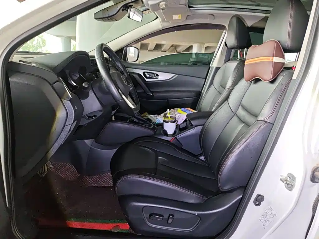 Nissan Qashqai — миниатюра 12