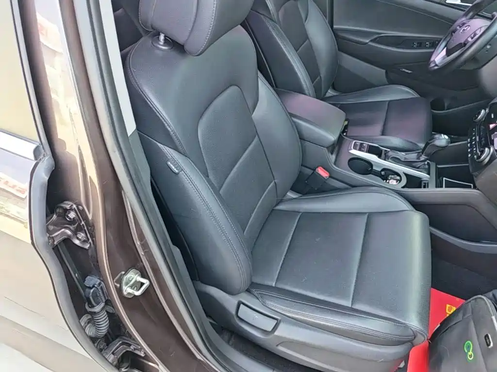 Hyundai Tucson — миниатюра 25