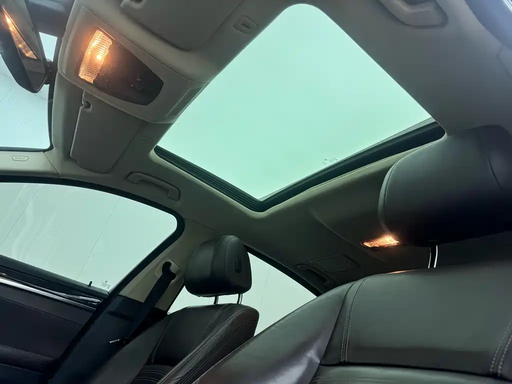 BMW 5 Series — миниатюра 16