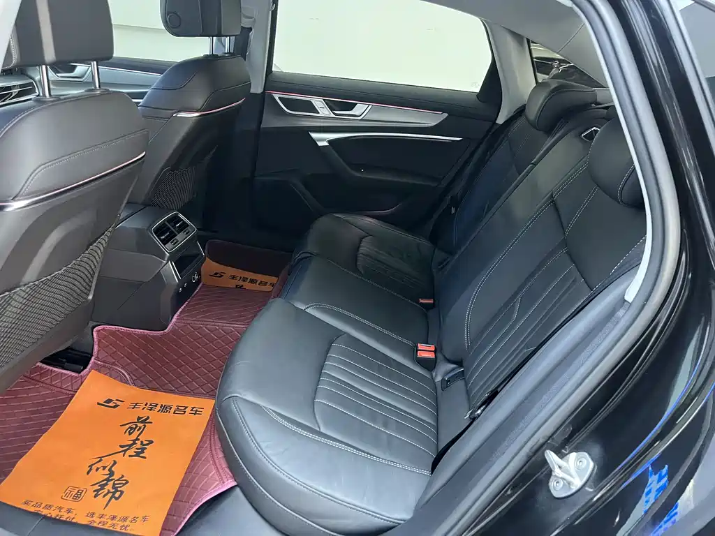 Audi A6L 2023 40 TFSI Luxury