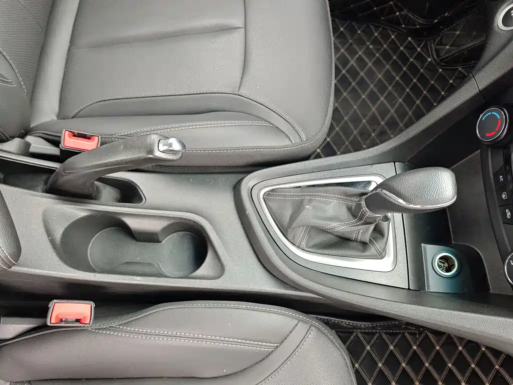 Buick Excelle — миниатюра 13
