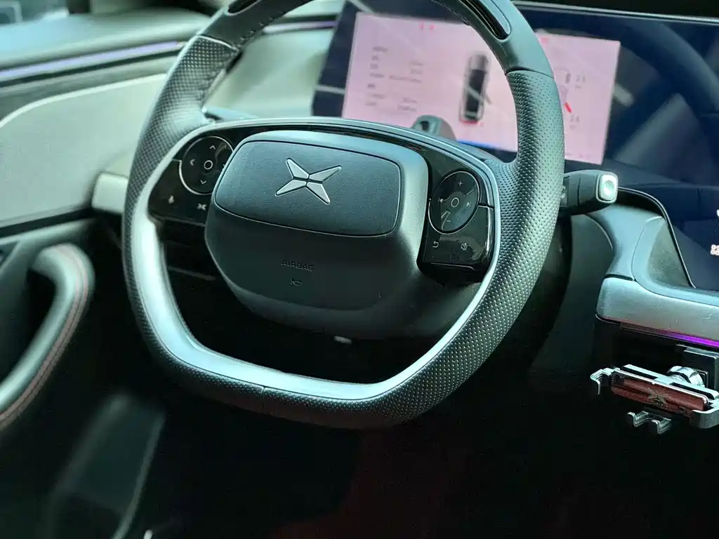 XPeng P7 — миниатюра 5