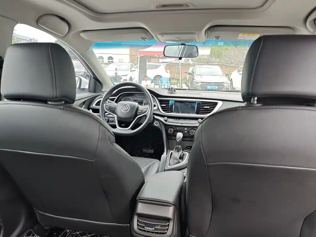 Buick Excelle — миниатюра 8