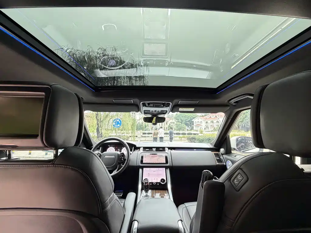 Land Rover Sport PHEV — миниатюра 22