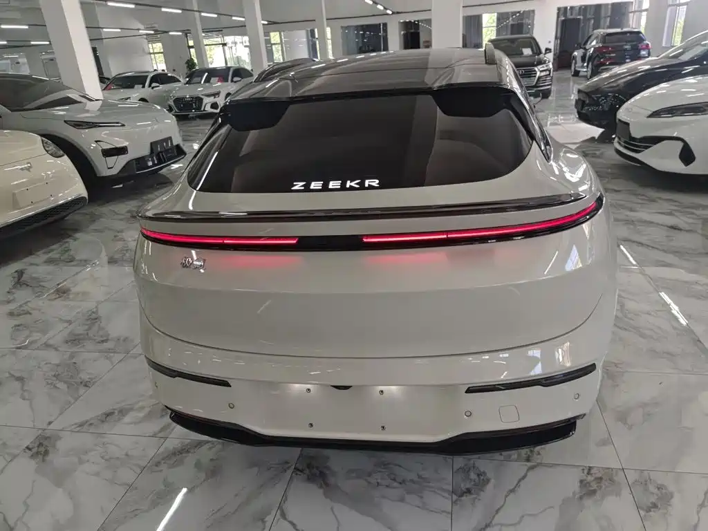Zeekr Крайний Криптон 007 GT — миниатюра 8