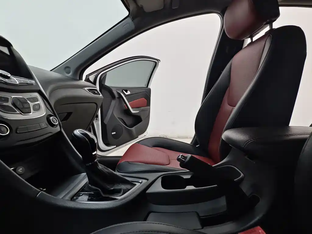 Chery Arrizo 5 — миниатюра 12