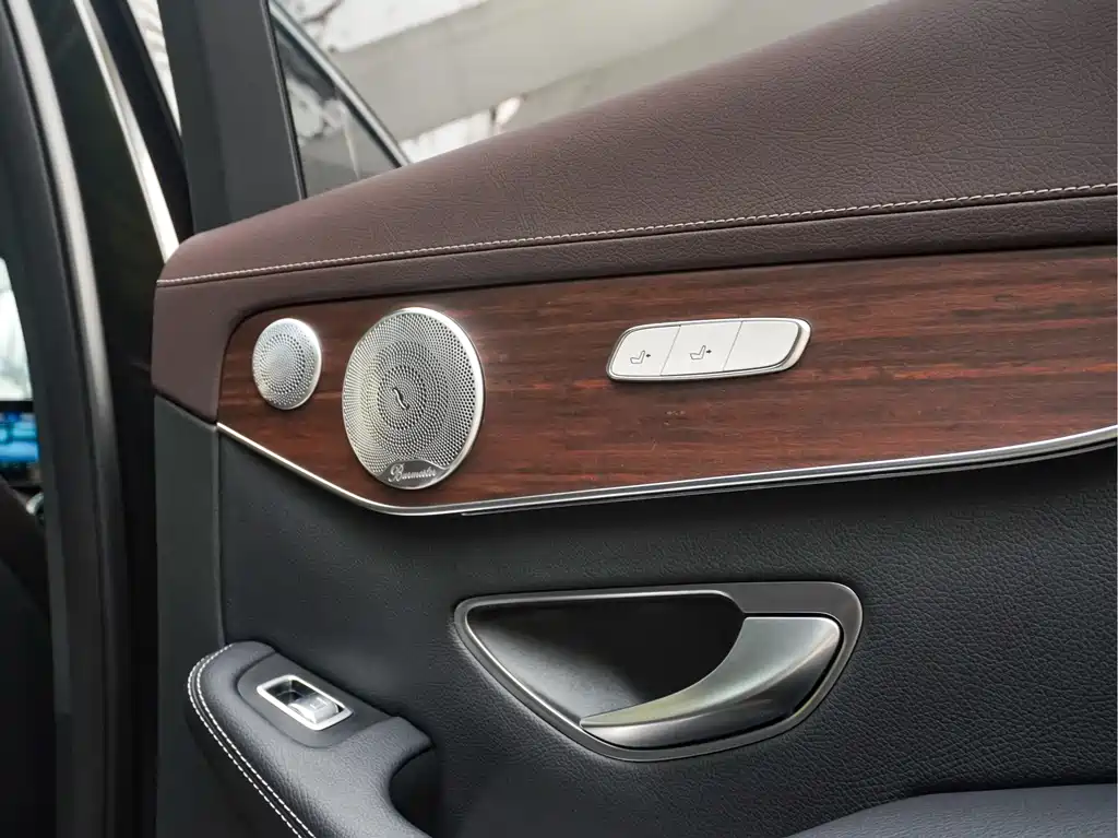 Mercedes-Benz GLC — миниатюра 25