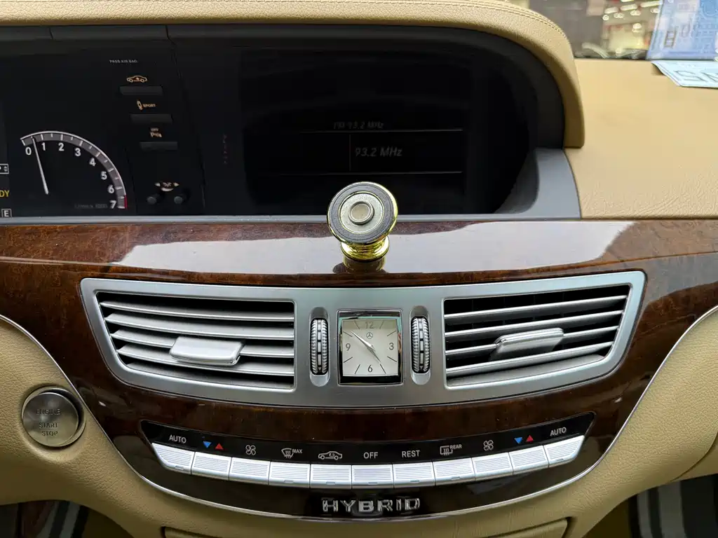Mercedes-Benz S-Class — миниатюра 17