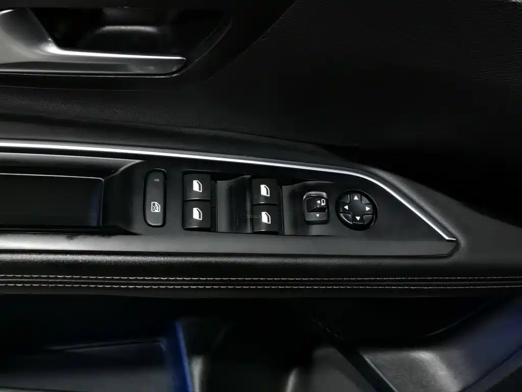 Peugeot 4008 — миниатюра 9