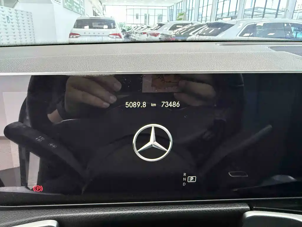 Mercedes-Benz GLB — миниатюра 23