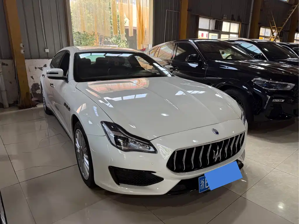 Maserati Quattroporte — миниатюра 3