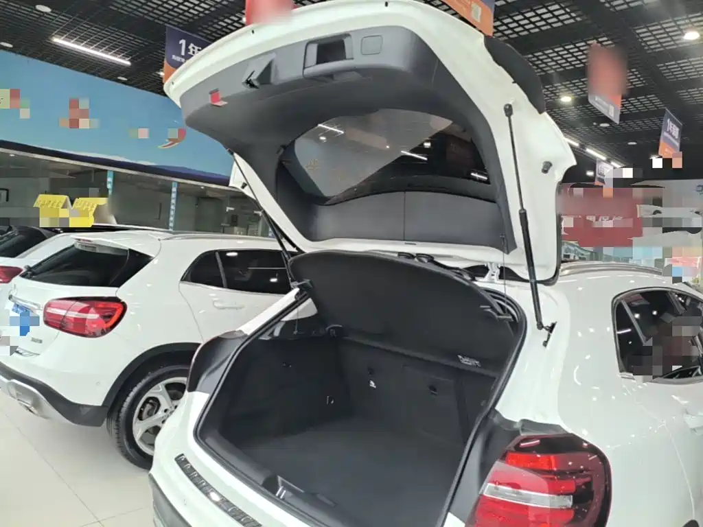 Mercedes-Benz GLA — миниатюра 19