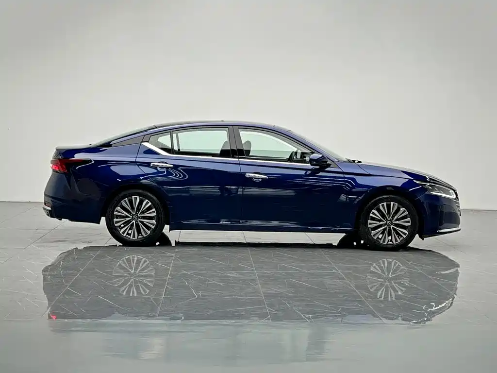 Nissan Teana — миниатюра 7