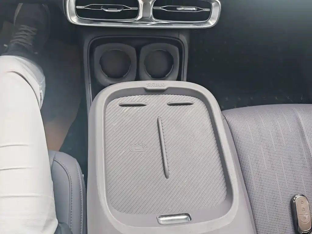Leapmotor Leapmotor B10 — миниатюра 19