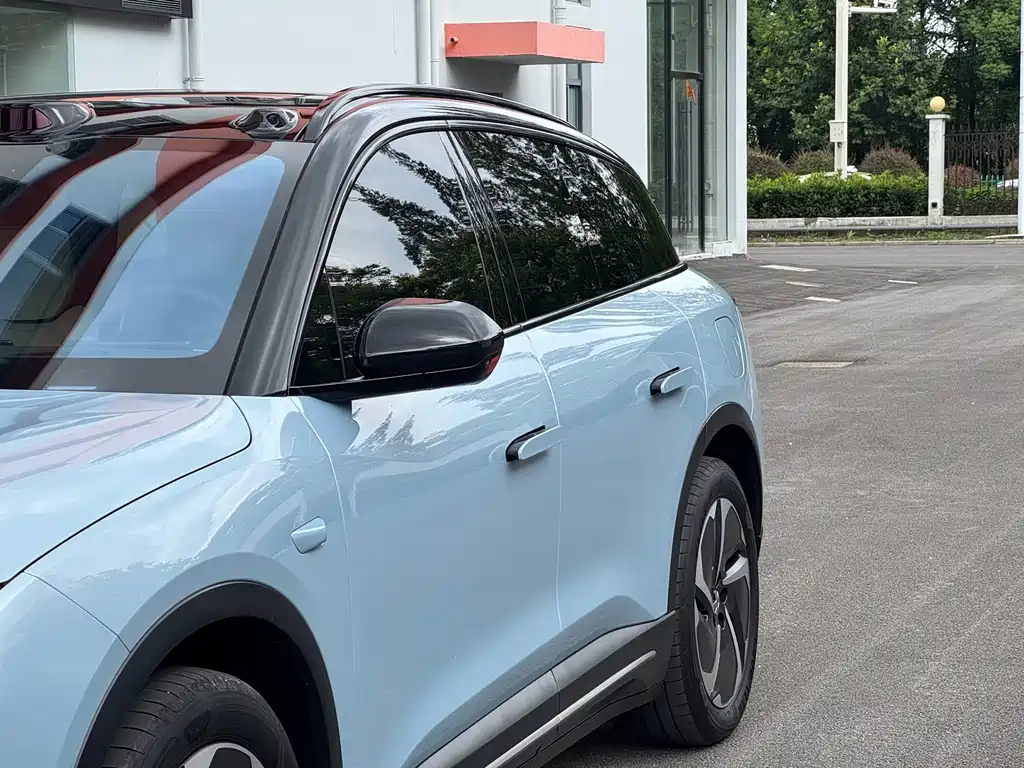 NIO ES6 — миниатюра 20