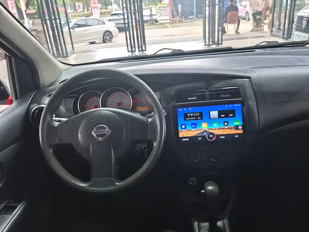 Nissan Livina — миниатюра 12
