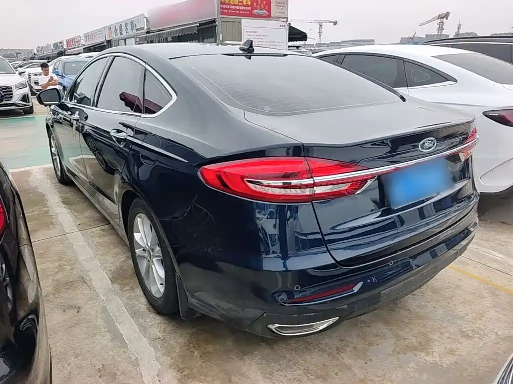 Ford Mondeo — миниатюра 5