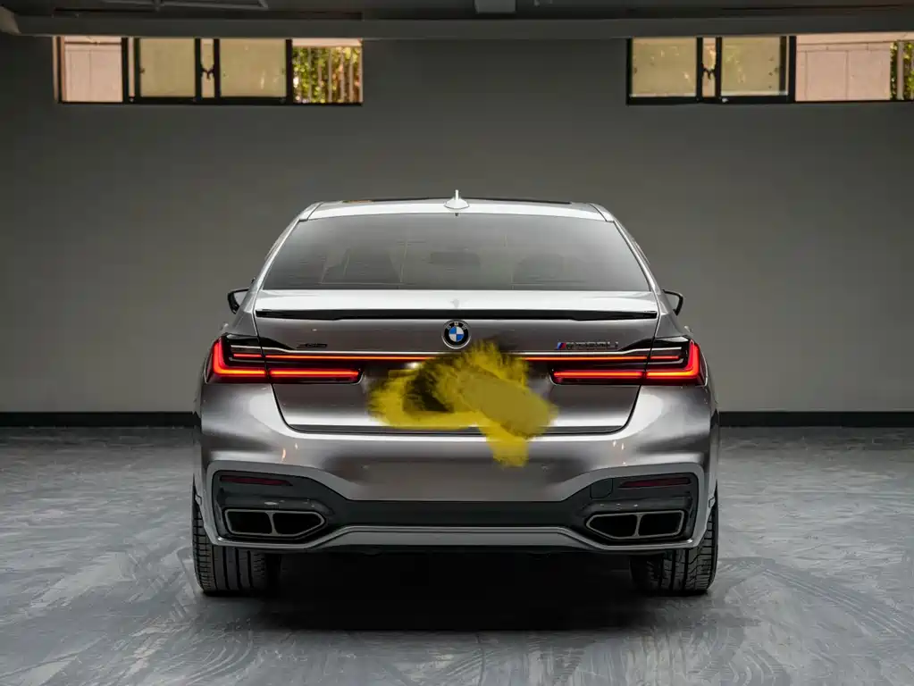 BMW 7 Series — миниатюра 4